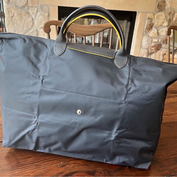 Longchamp Dark Gray Tote with Gold Details XL - Picture 4 of 5
